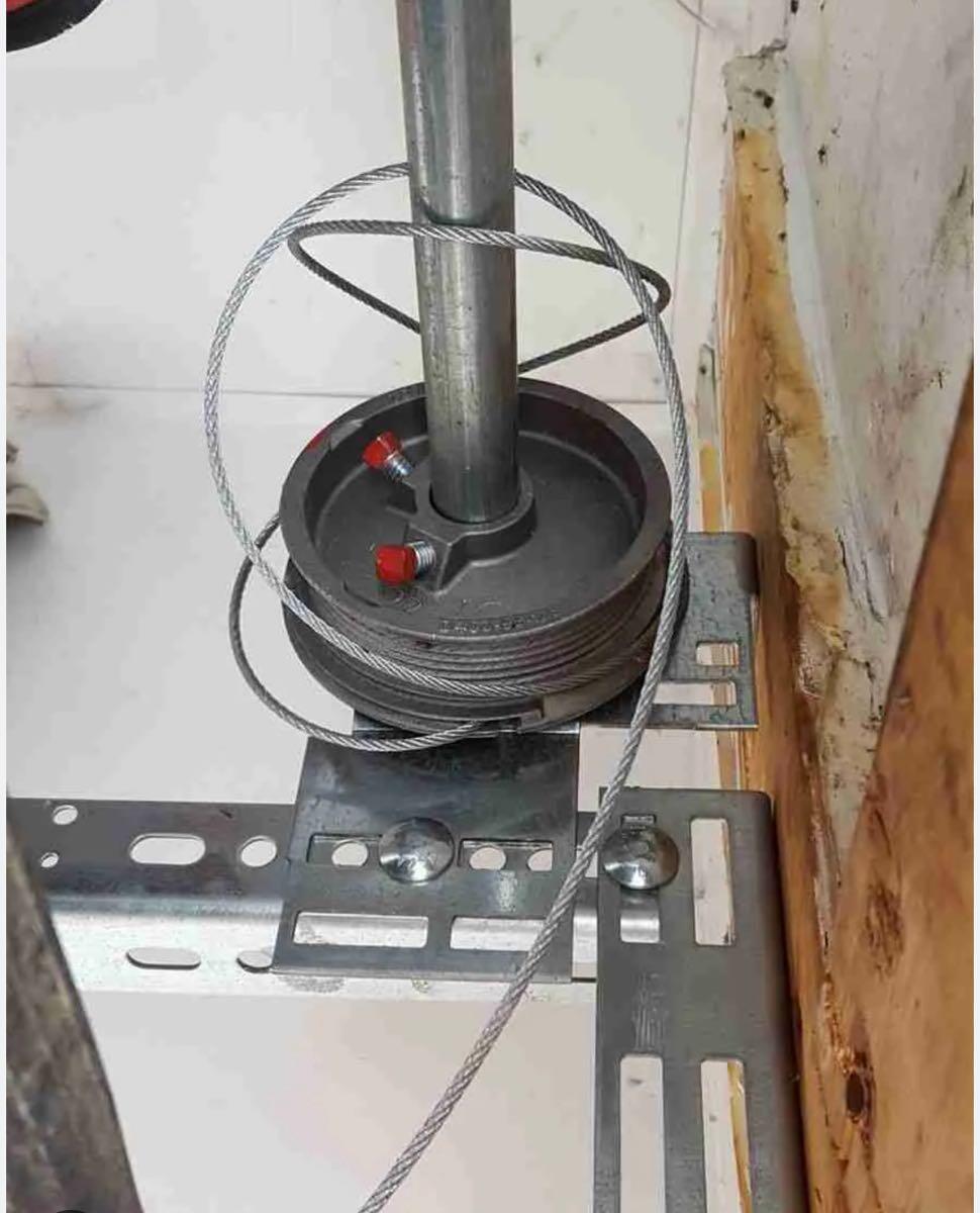 Garage Door Cable and Track Repair Service - Hardy Garage Door Crew Naples, Florida